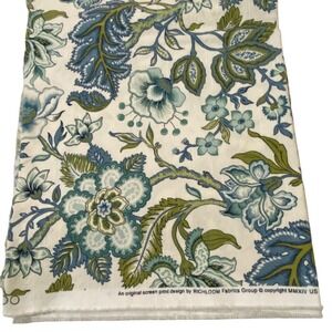 Richloom Fabrics Floral Print Remnant 30" x 53" Cream Blue Flowers Sewing Crafts